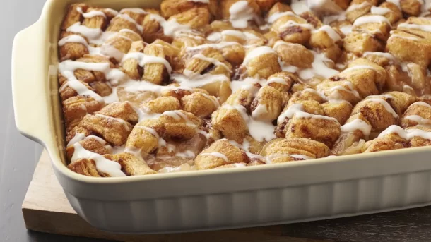 Apple Cinnamon Roll Casserole Recipe