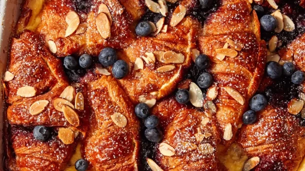 Easy Breakfast Recipes For Fluffy Croissant Bake