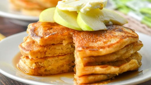 Apple Pancakes Recipe: Quick, Fluffy & Delicious