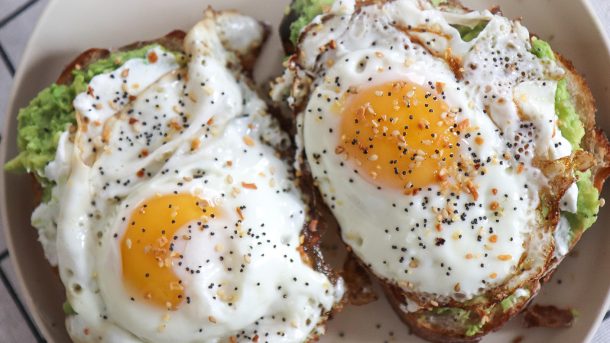 How to Make Avocado Toast: Easy 4-Ingredient