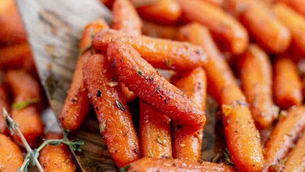 Irresistible Maple Glazed Carrots In 20 Minutes