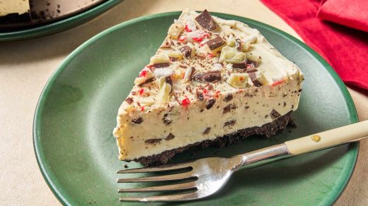 Festive Peppermint Dessert Cheesecake To Try Now