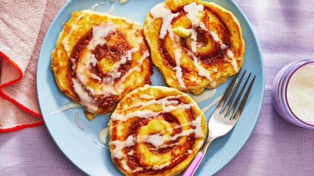 Wake Up To Fluffy Cinnamon Roll Pancakes Today