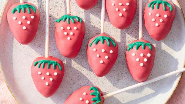 Easy Starbucks Strawberry Cake Pop Recipe Hack