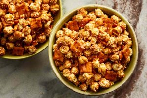 Homemade Caramel Popcorn