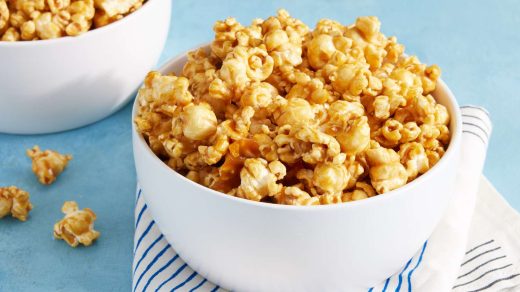 This Homemade Caramel Popcorn Is Pure Magic